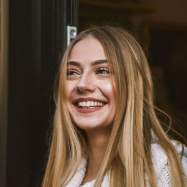 alina-kovalchuk-Cd7dYdJKIKk-unsplash